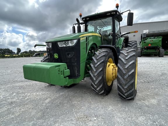 Image of John Deere 8400R equipment image 2