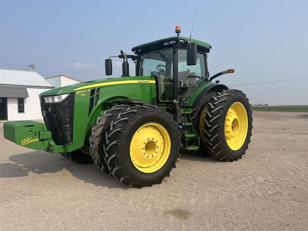 Image of John Deere 8400R Primary image