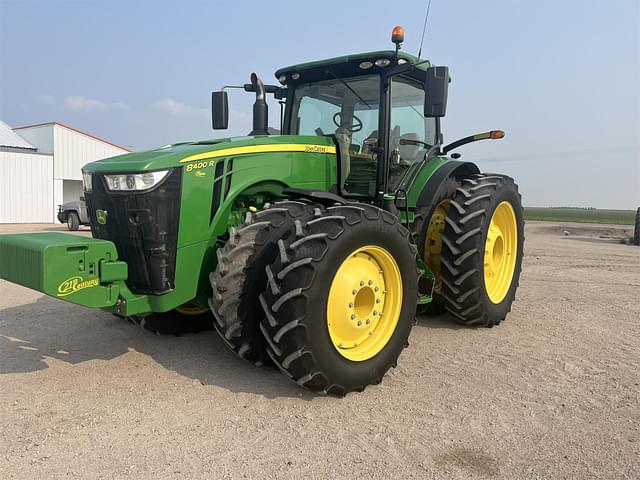 Image of John Deere 8400R equipment image 1