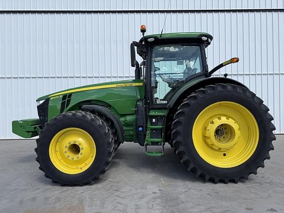 Image of John Deere 8400R Primary image