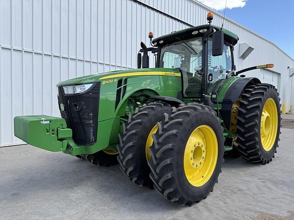 Image of John Deere 8400R equipment image 1