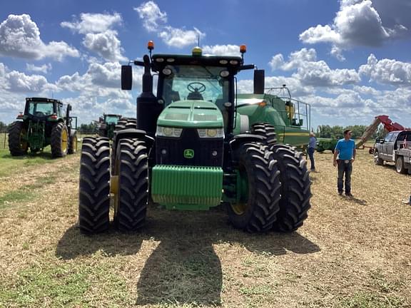 Image of John Deere 8400R equipment image 3