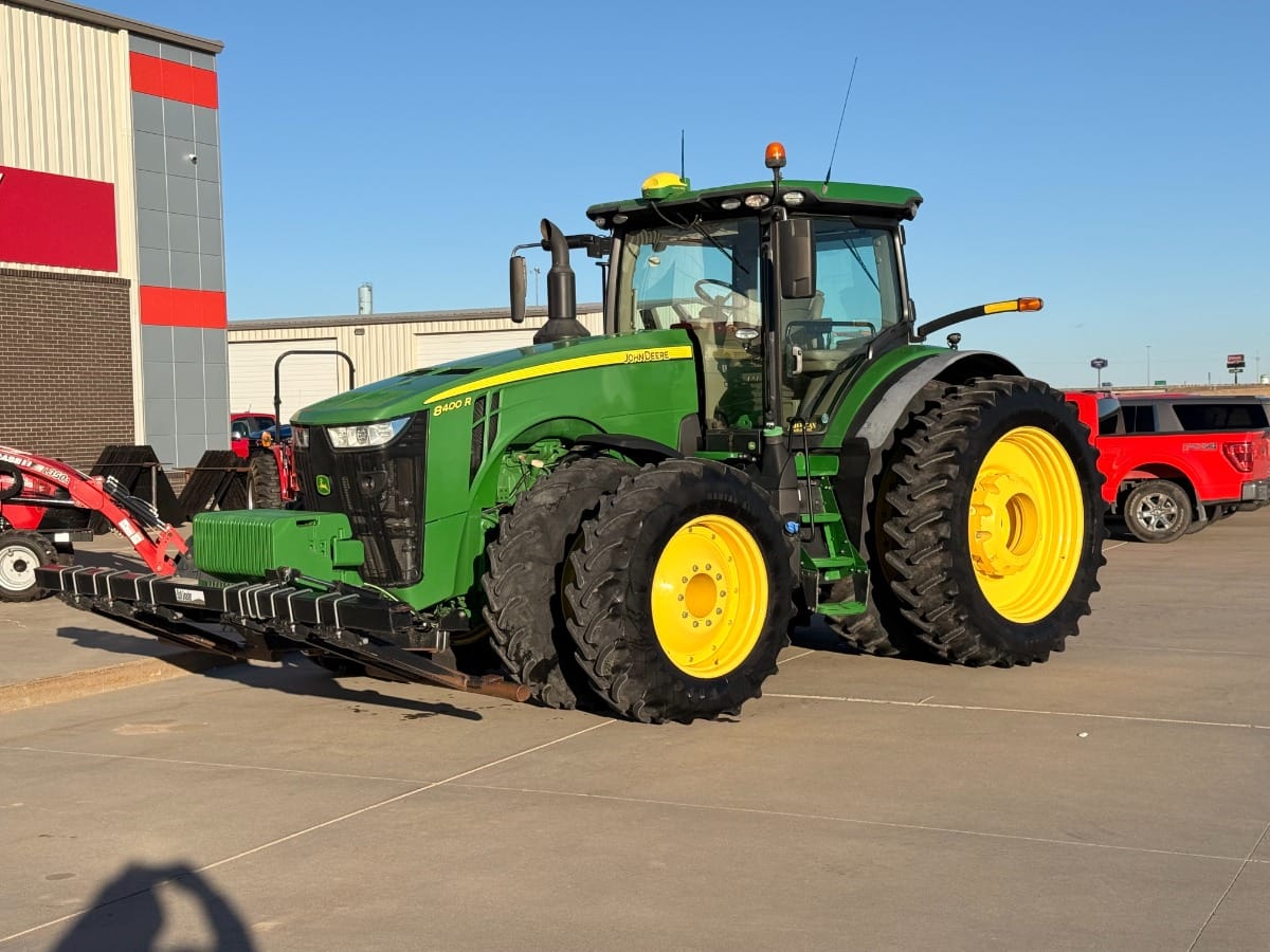 2019 John Deere 8400R Equipment Image0