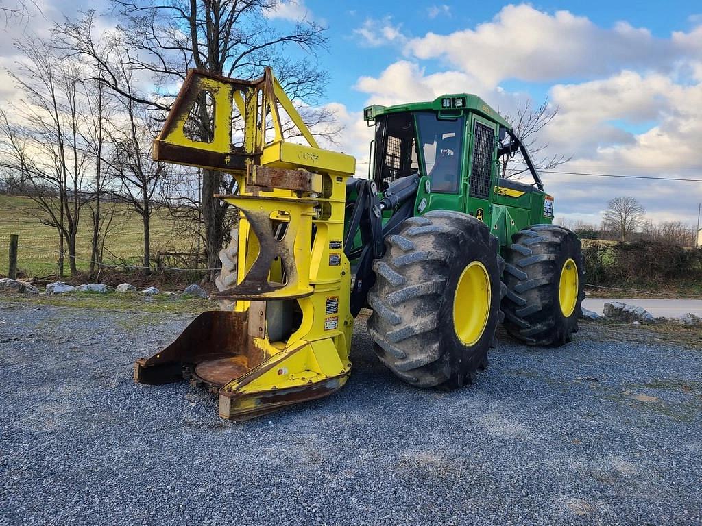 Image of John Deere 843L-II Primary image