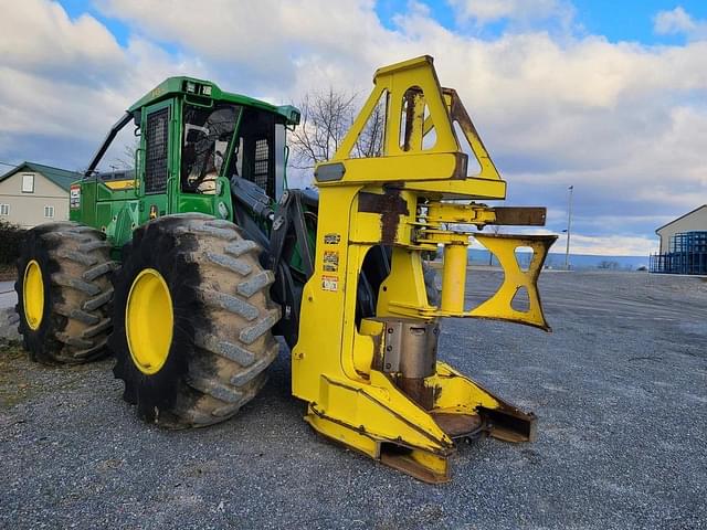 Image of John Deere 843L-II equipment image 1