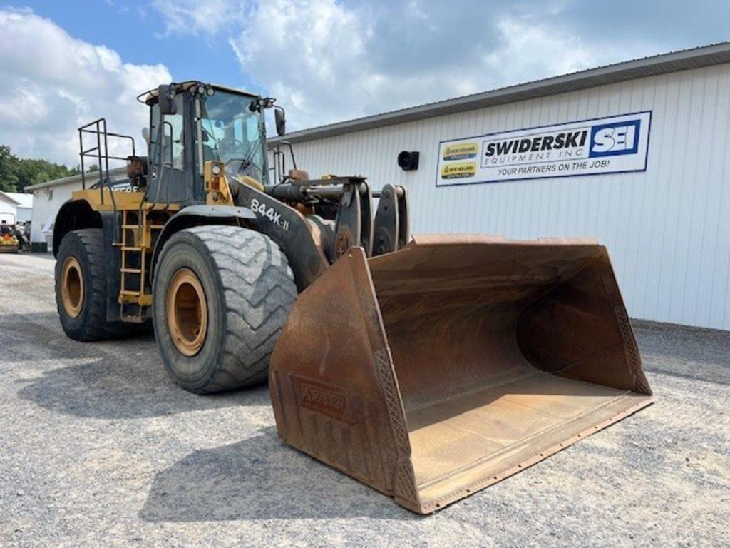 Image of John Deere 844K-II Primary image