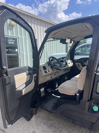 Image of John Deere XUV 865R equipment image 2