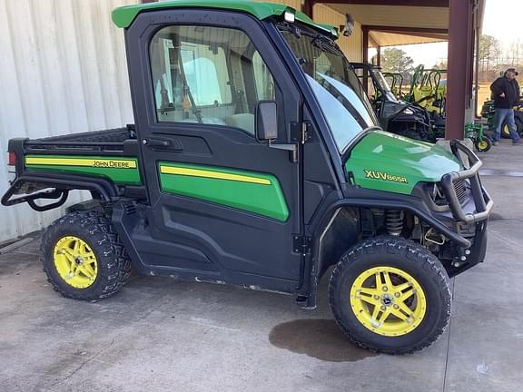 Image of John Deere XUV 865R equipment image 3