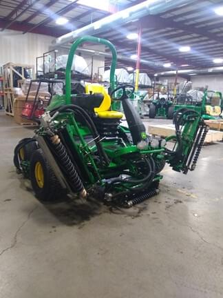 Image of John Deere 8900A equipment image 1