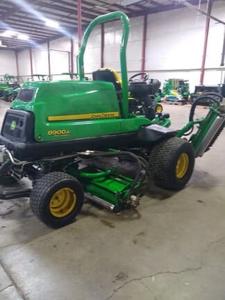 Image of John Deere 8900A equipment image 4