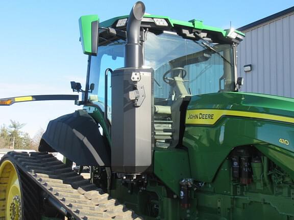 Image of John Deere 8RT 410 equipment image 2