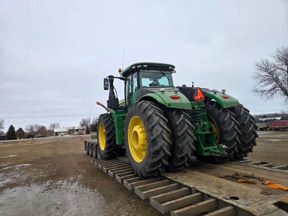 Image of John Deere 9370R equipment image 1