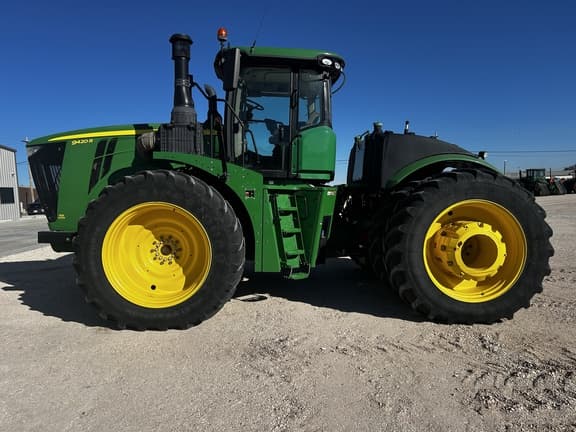 Image of John Deere 9420R equipment image 1