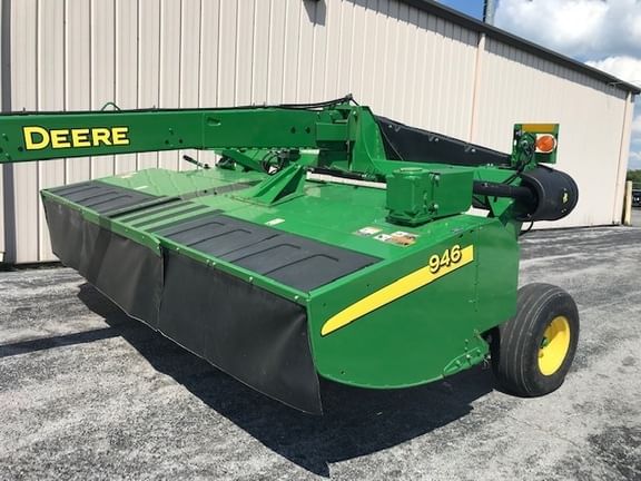 Main image John Deere 946