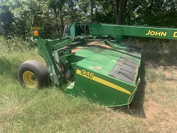 Image of John Deere 946 equipment image 1