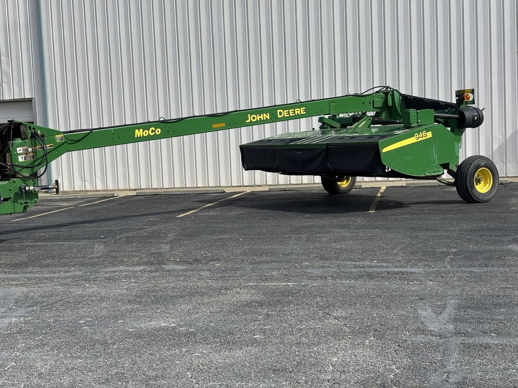 2019 John Deere 946 Equipment Image0
