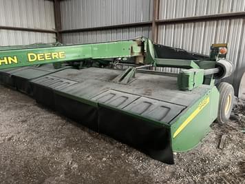 Main image John Deere 946