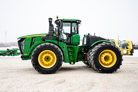 Image of John Deere 9470R equipment image 1