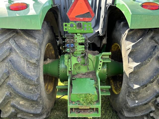 Image of John Deere 9520R equipment image 4