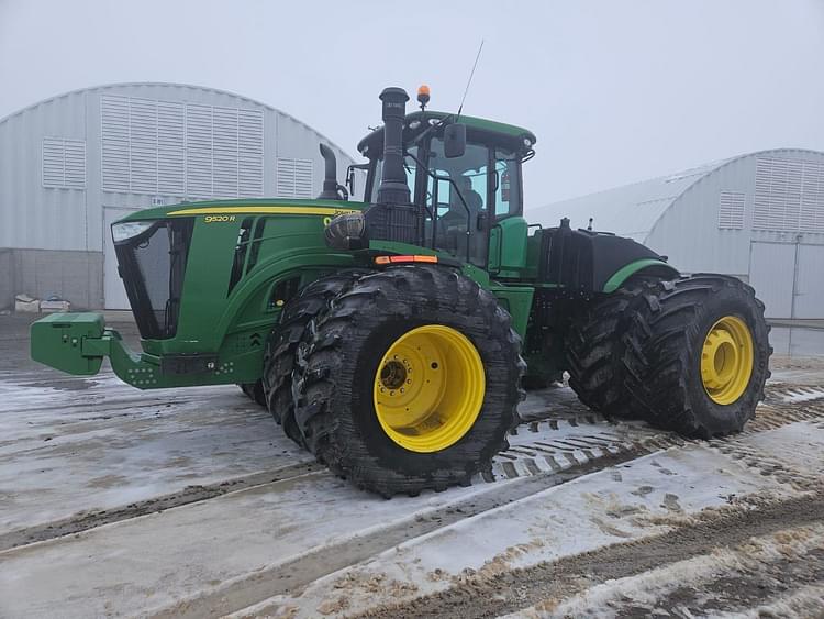 2019 John Deere 9520R Equipment Image0