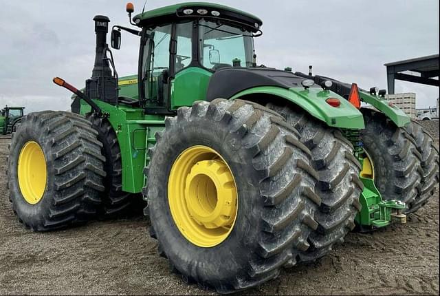 Image of John Deere 9520R equipment image 4