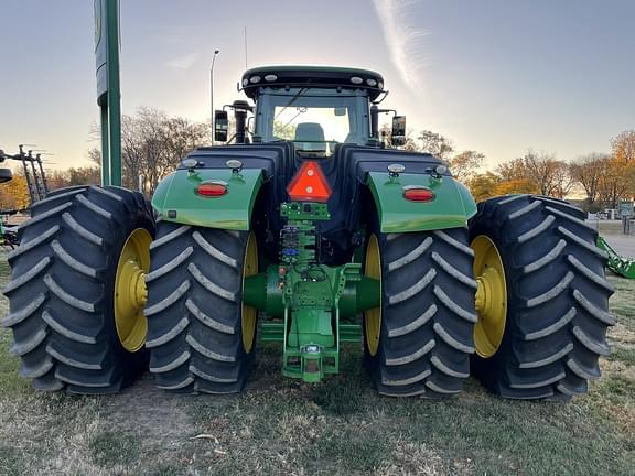 Image of John Deere 9520R equipment image 4