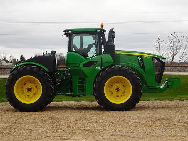 Image of John Deere 9520R equipment image 4