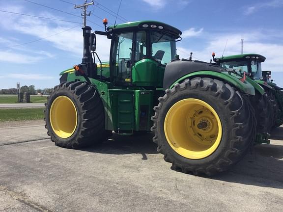 Image of John Deere 9520R equipment image 2