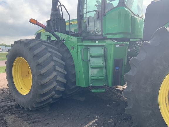 Image of John Deere 9520R equipment image 1