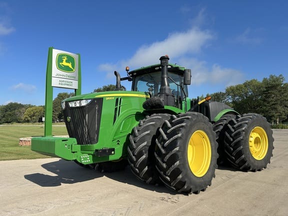 2019 John Deere 9520R Equipment Image0