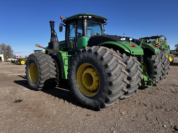 Image of John Deere 9520R equipment image 2