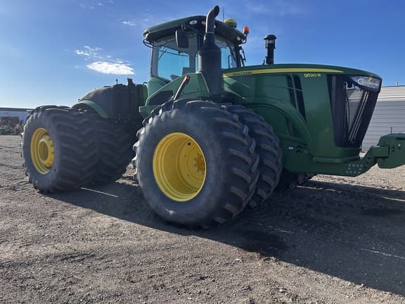 Image of John Deere 9520R equipment image 1