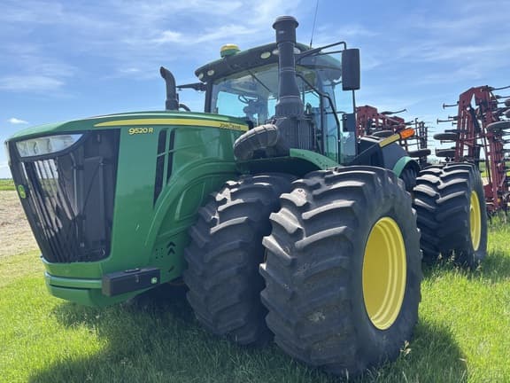 Image of John Deere 9520R equipment image 3