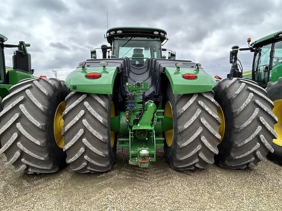 Image of John Deere 9520R equipment image 4