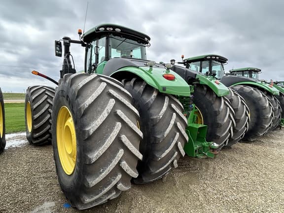 Image of John Deere 9520R equipment image 3