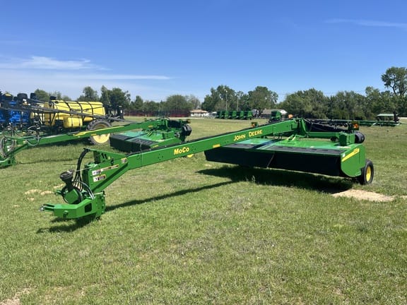 Main image John Deere 956