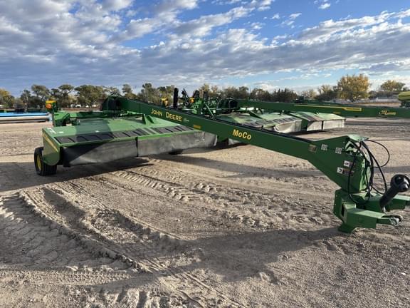 Image of John Deere 956 equipment image 2