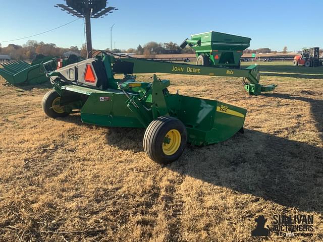 Thumbnail image John Deere 956 1