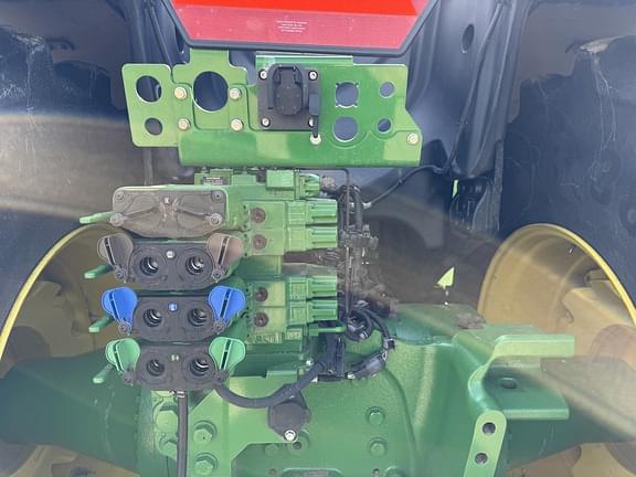 Image of John Deere 9570R equipment image 4