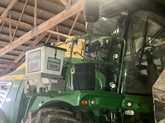 2019 John Deere 9600 Equipment Image0