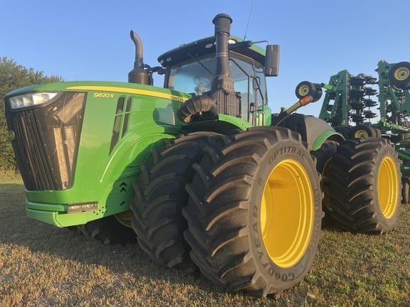 2019 John Deere 9620R Equipment Image0