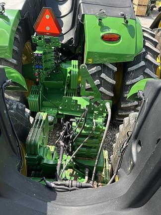 Image of John Deere 9620R equipment image 4