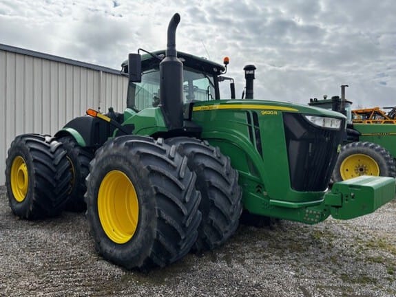 2019 John Deere 9620R Equipment Image0