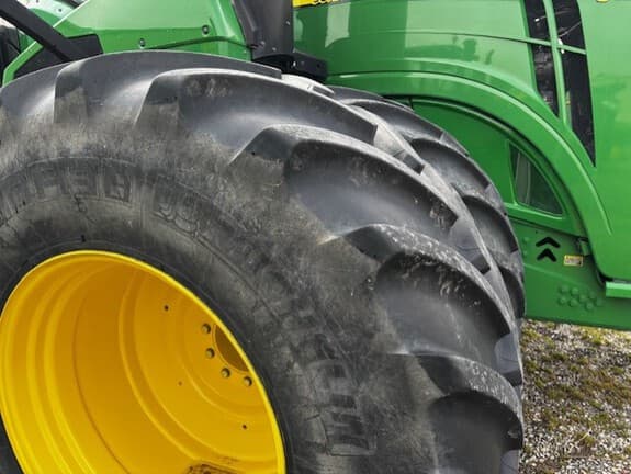 Image of John Deere 9620R equipment image 1