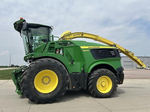 Image of John Deere 9800 equipment image 1