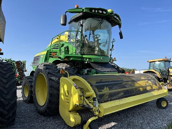 Image of John Deere 9800 equipment image 1