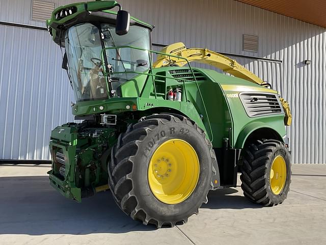 Image of John Deere 9800 equipment image 2
