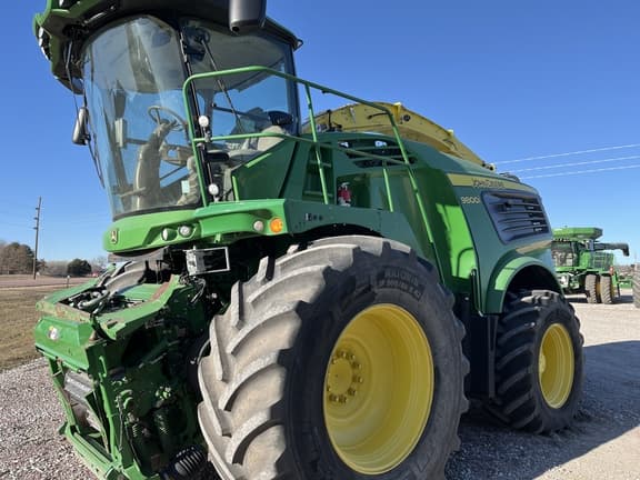Image of John Deere 9800 equipment image 3