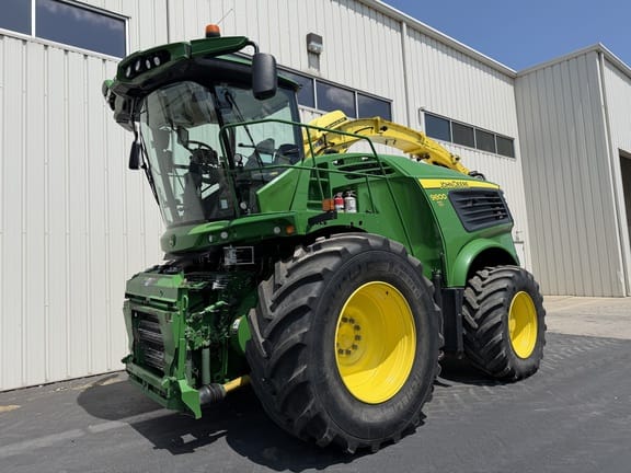 2019 John Deere 9800 Equipment Image0