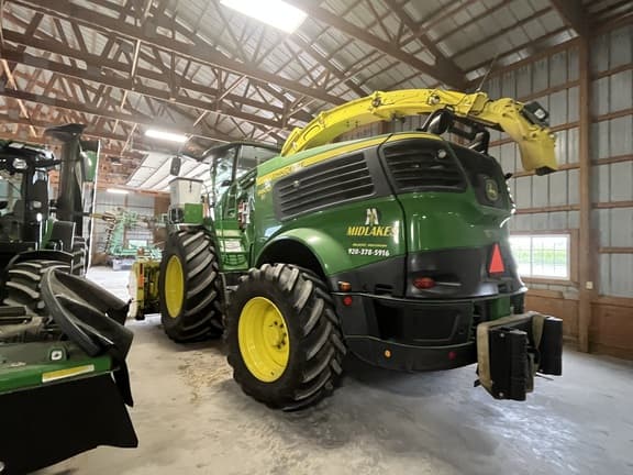 Image of John Deere 9800 equipment image 2